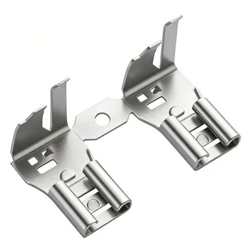 打ち抜きメタルのブラッシュ仕上げ