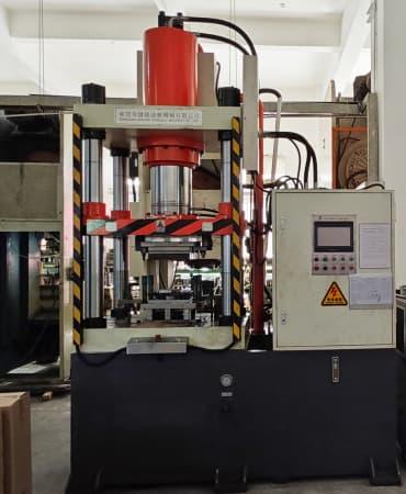 カスタム精密金型の製造