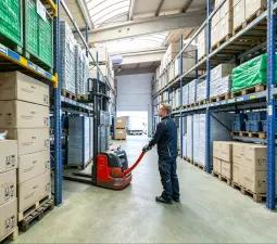 Supply chain logistics for industrial equipment production
