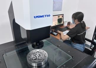 UNIMETRO coordinate measuring machine for tolerance checks