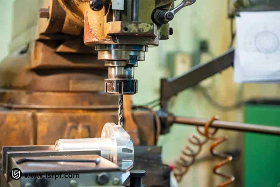 Manual Milling: Definition, How It Works, And Applications